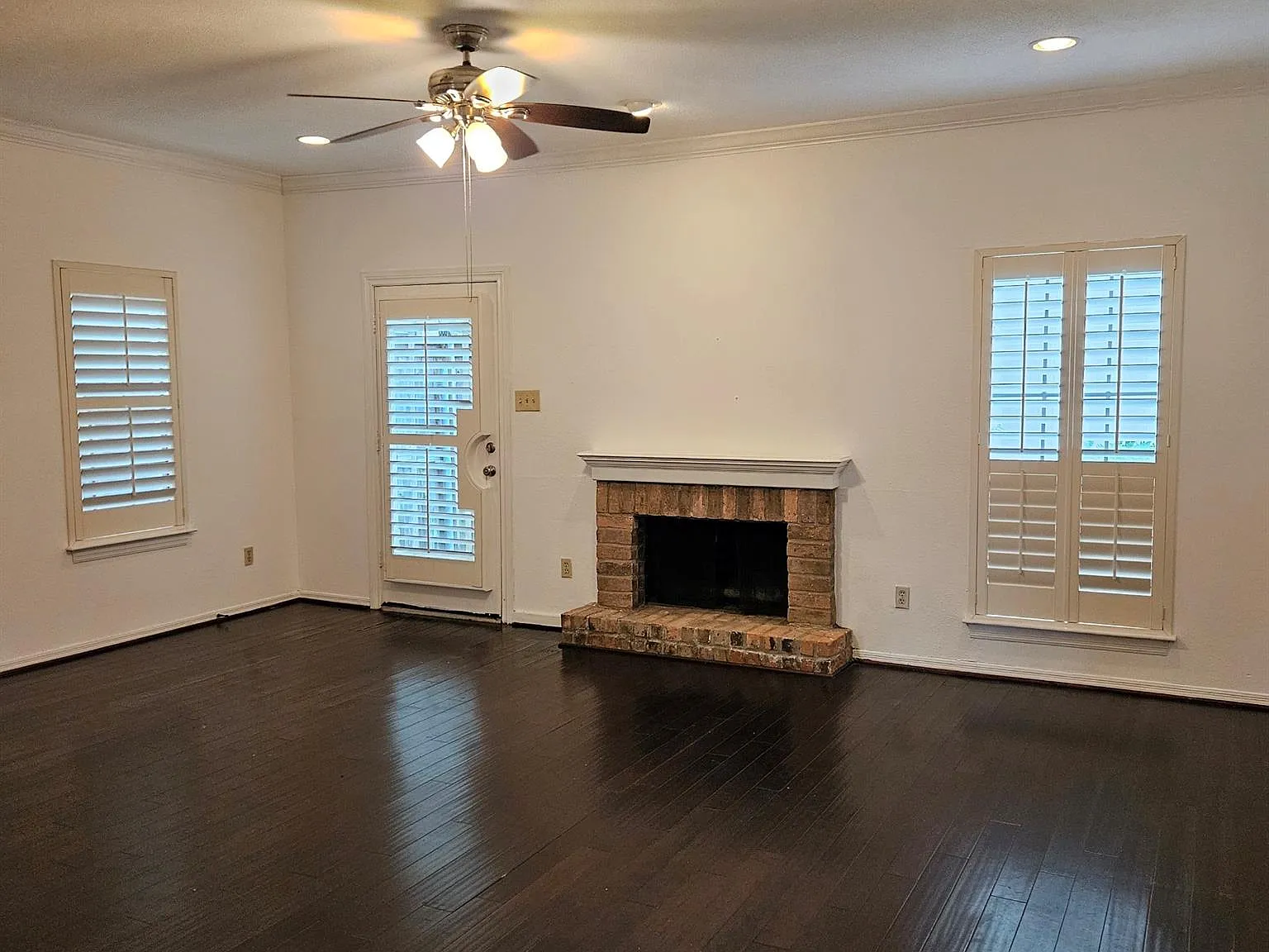 2 bed, 2.5 bath, 1560 sqft, $2,195 — Photo 3
