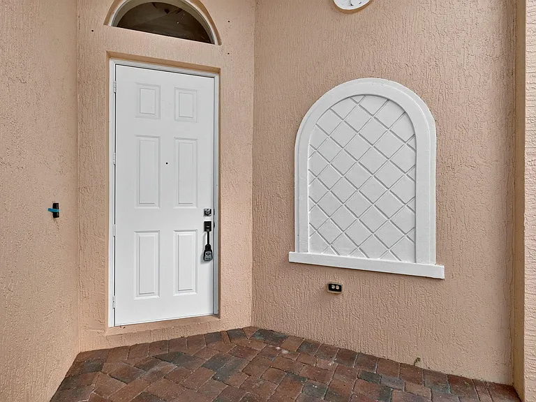 6305 Spring Lake Ter — Photo 4