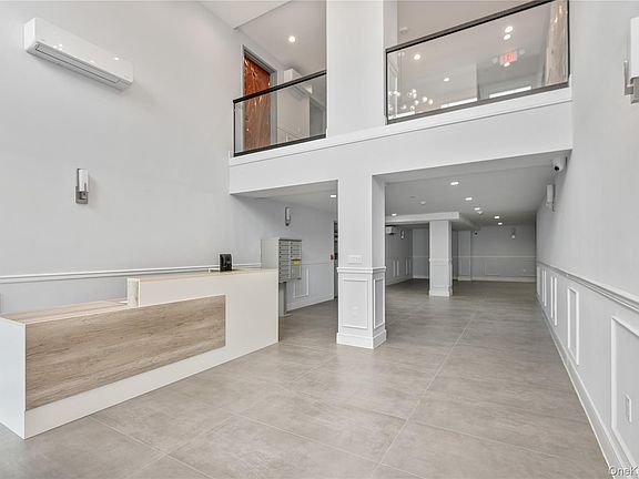 5th image of 50 W Broadway #1101