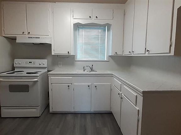 4th image of 7617 Pecan Villas Dr APT 5
