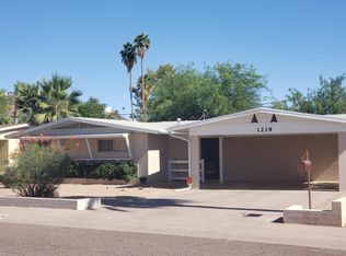 1219 E Orchid Ln, Phoenix, AZ 85020