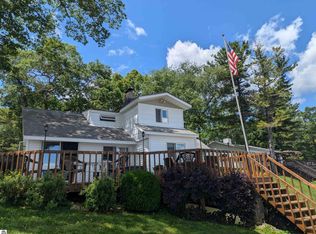 847 S Crescent Ave, Au Gres, MI 48703