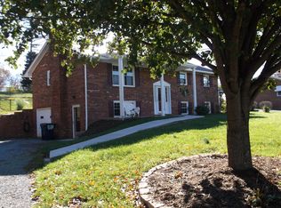 726 Spring St, Hurt, VA 24563