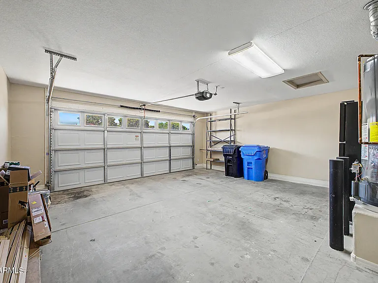 3311 E San Angelo Ave — Photo 23