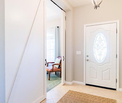 5th image of 144 S Arabella Way