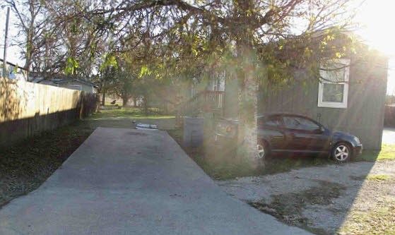 1st image of 211 Ella St