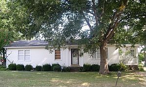 Home for Sale in Alamo, Tennessee $69,770