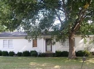 162 E Walnut St, Alamo, TN 38001