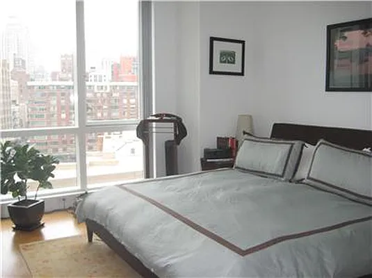 Rented by Level Group | media 38