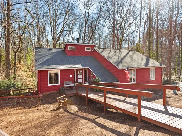 109 Melody Ln, Seneca, SC 29678