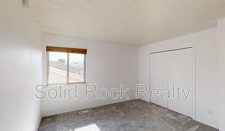 6340 Lange Dr — Photo 9