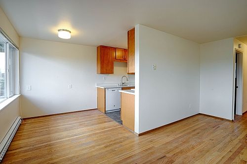 Dolores Manor (1 bedroom)
