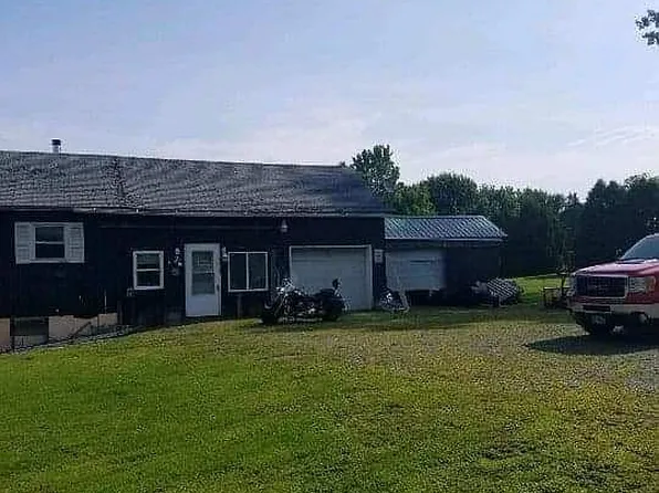 236 Red Barn Hill Rd, Milton, VT 05468