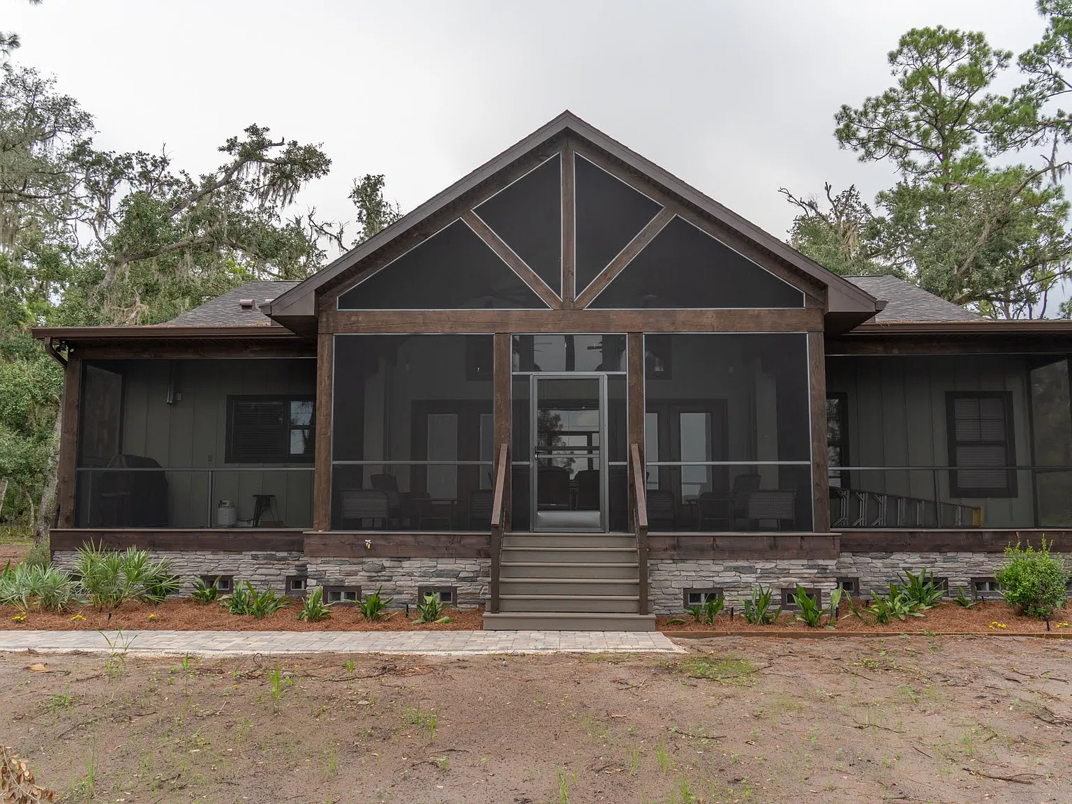 3 bed, 3119 sqft, $4,000 — Photo 4