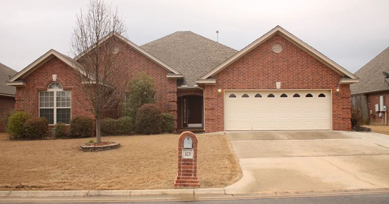 1st image of 325 Maranes Cir