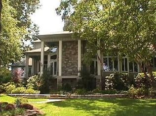 118 Arthurs Point, Greenwood, SC 29649