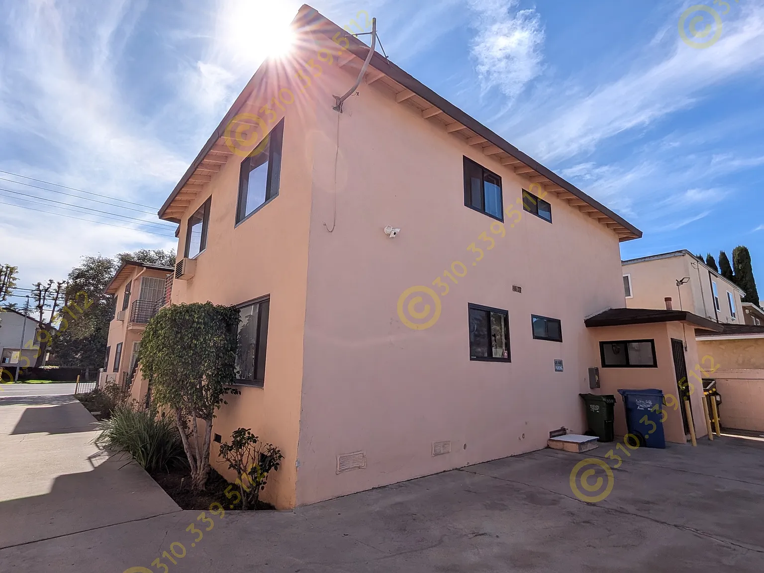 2 bed, 850 sqft, $2,000 — Photo 2