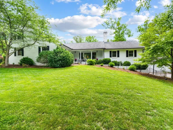 964 Rothowood Rd, Lynchburg, VA 24503