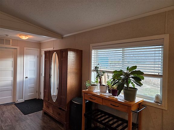 2nd image of 1911 Osprey Ln