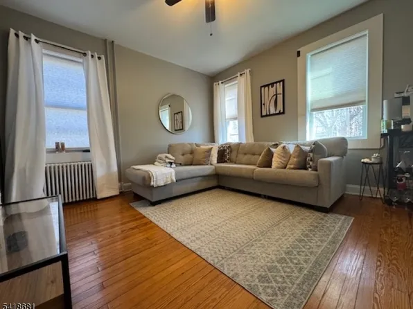 20 North St APT 3, Madison, NJ 07940