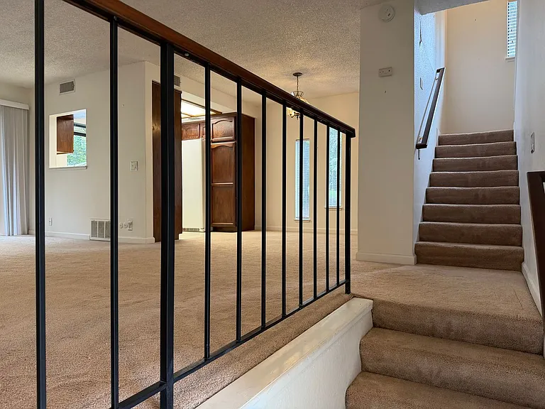 7806 Wren Ln — Photo 3