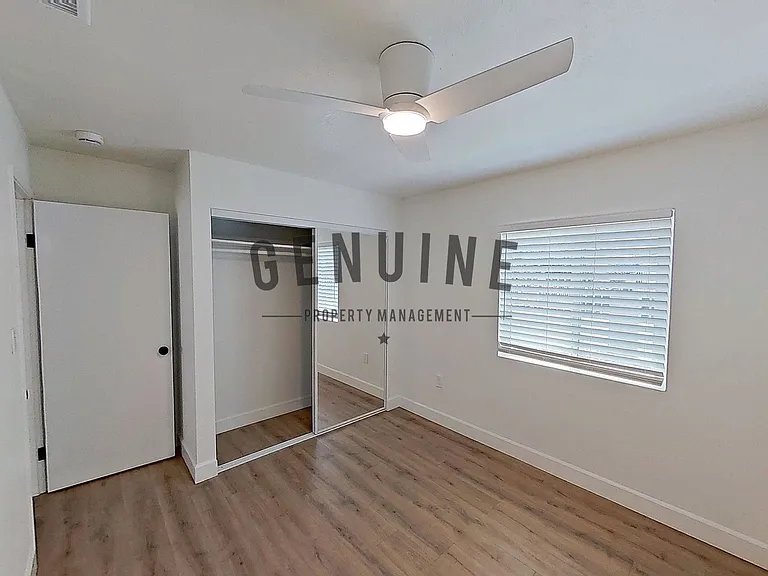 1145 W McFadden Ave — Photo 7
