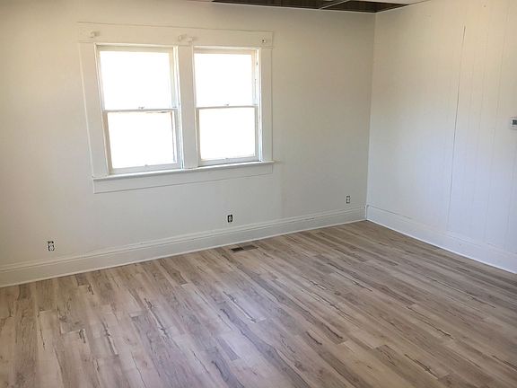 4th image of 700 E 7th Ave