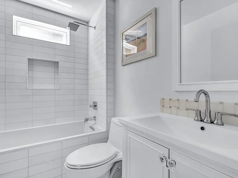 30 Wyandanch Ln — Photo 13