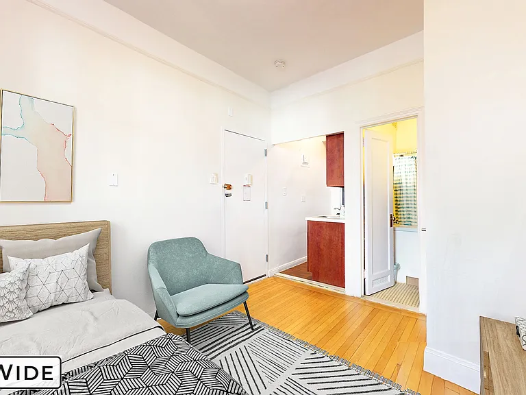 54 W 106th St #1G — Photo 3