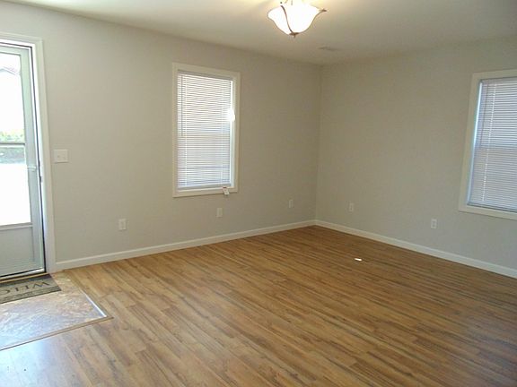 3rd image of 110 Boone St