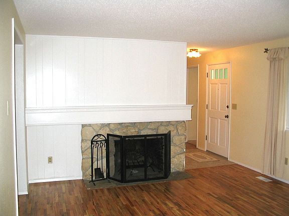 Living room, fireplace