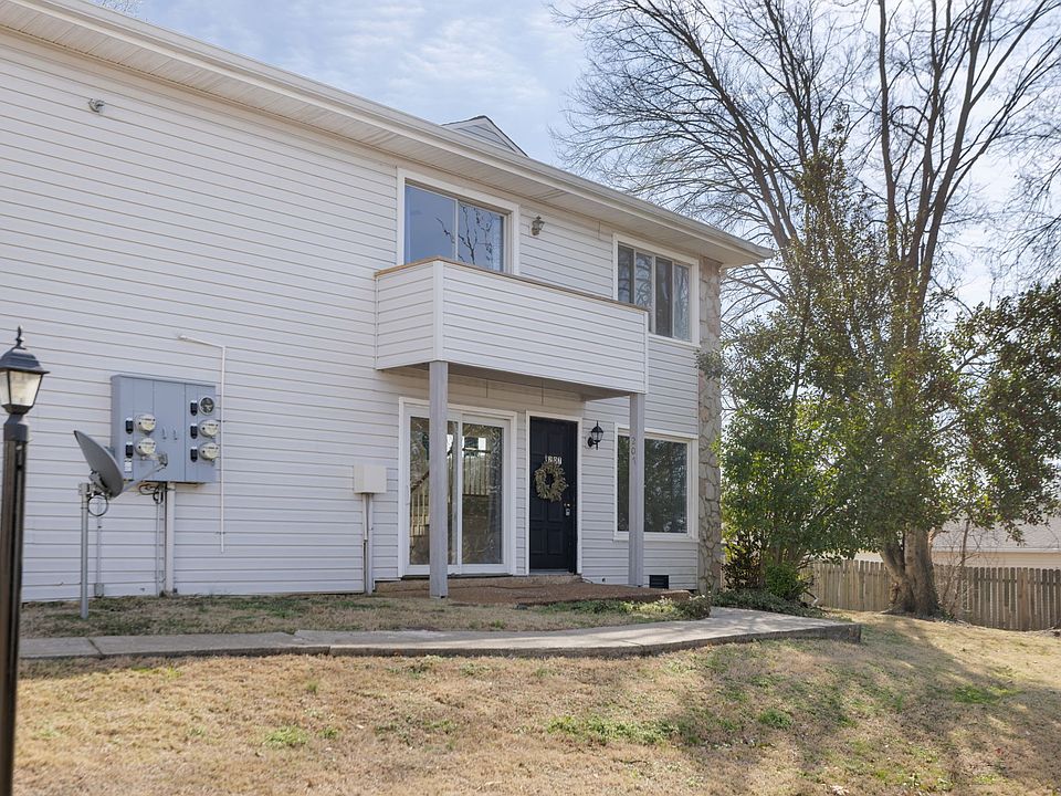 1st image of 810 Bellevue Rd APT 207