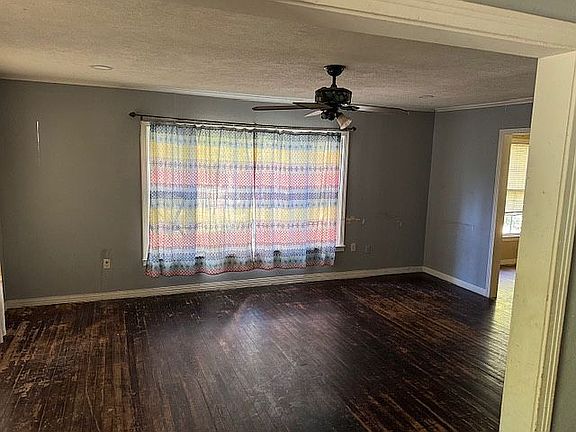 2nd image of 433 E Reynosa Ave
