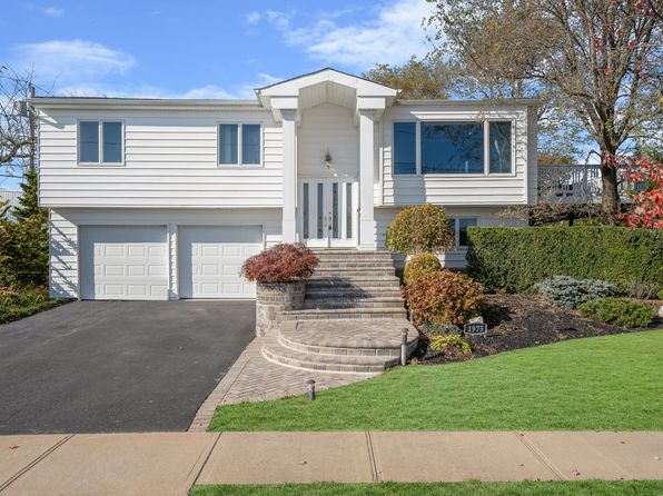1975 Bayberry Ave