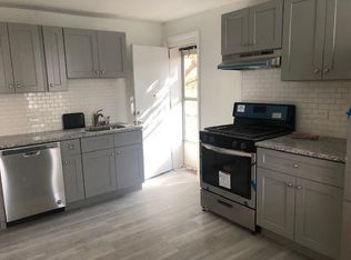 511 N Taylor Ave #1R, Oak Park, IL 60302