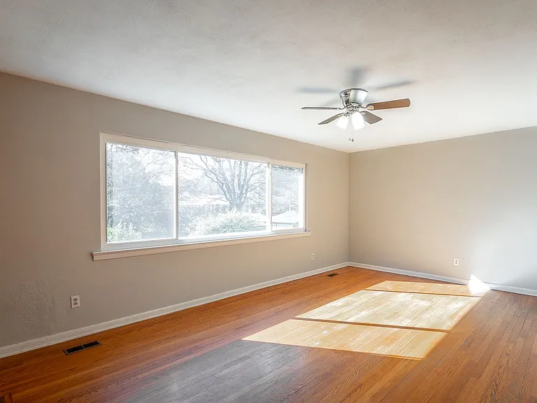3613 Old Ringgold Rd — Photo 3