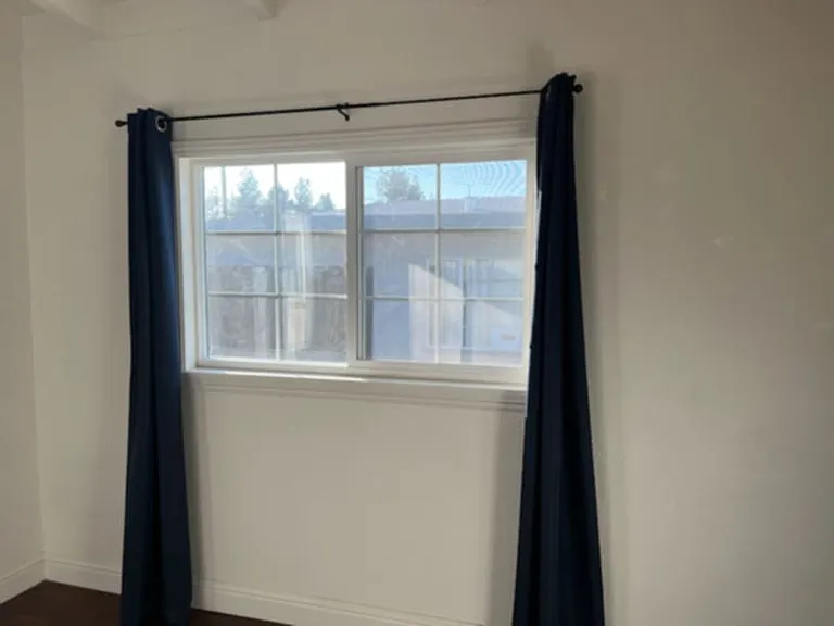 2118 E Sussex Way — Photo 12