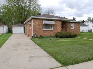 1012 S Baird St, Green Bay, WI 54301