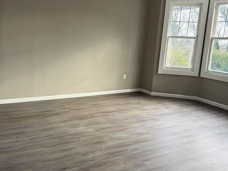 747 Clinton Springs Ave — Photo 33