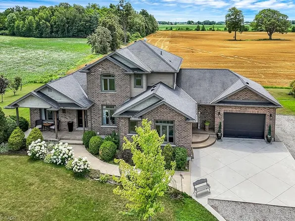 560 Concession 11 Walpole Rd, Haldimand County, ON N0A 1H0