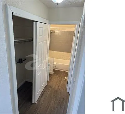 123 Kelly Ave #1 — Photo 6