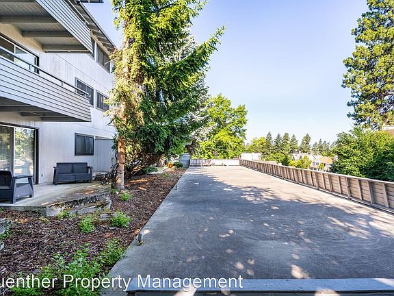5th image of 705 S Lincoln St APT 103N
