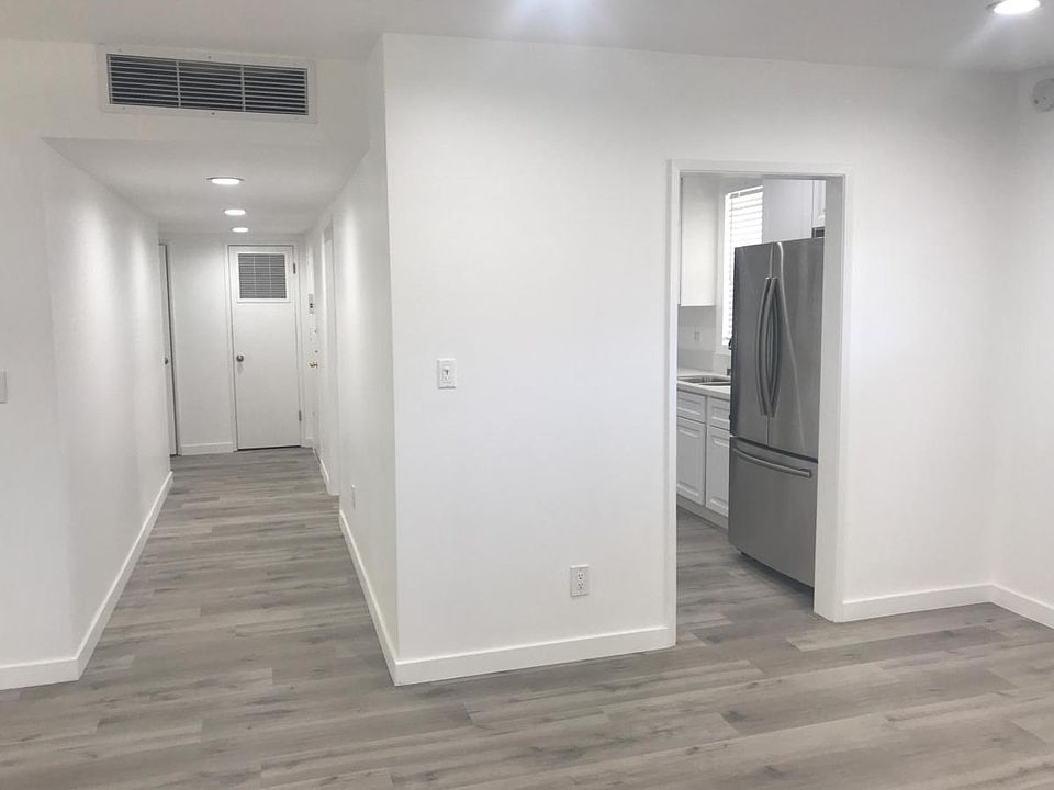 1st image of 1330 N Sweetzer Ave APT 201