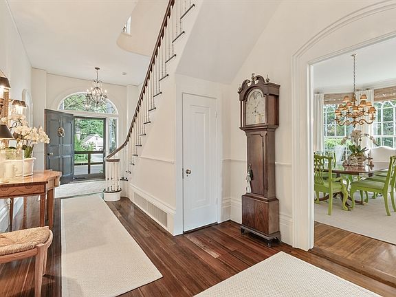 4th image of 75 Canton Ave