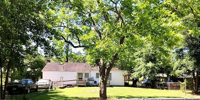 2nd image of 1707 W Gordon Ave