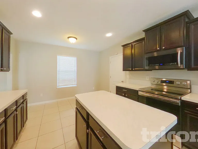 509 Kestrel Dr — Photo 7