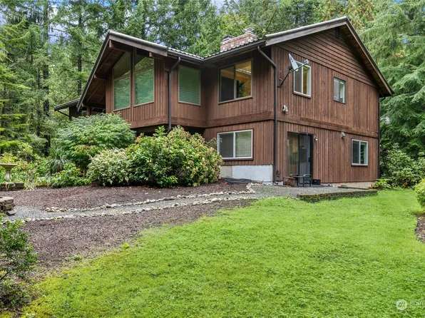 19904 182nd Avenue NE, Woodinville, WA 98077