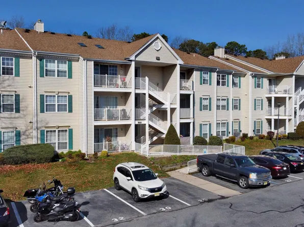 26 Navajo Ct #26, Absecon, NJ 08205