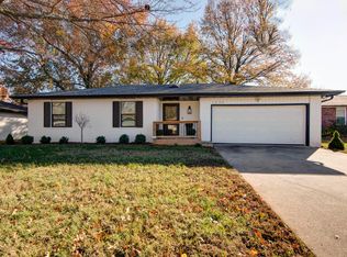 1636 W Wayland St, Springfield, MO 65807
