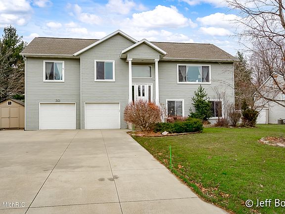 2nd image of 3433 Meadow Glen Dr